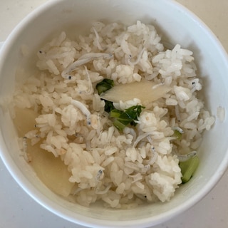 幼児食(^^) しらすと小松菜と玉ねぎご飯
